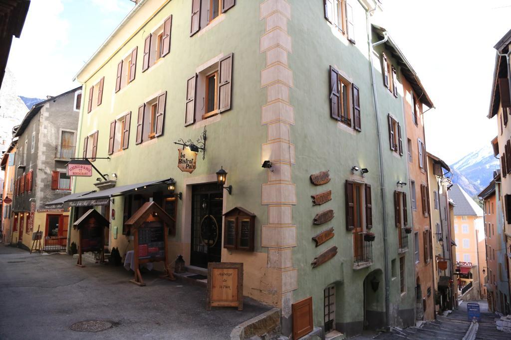 Auberge De La Paix Briançon Exteriör bild